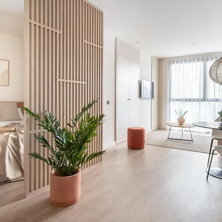 Libere Plaza Nueva Apartment