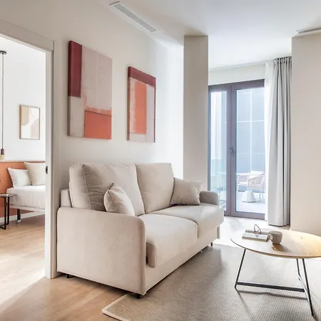 Libere Plaza Nueva Apartment