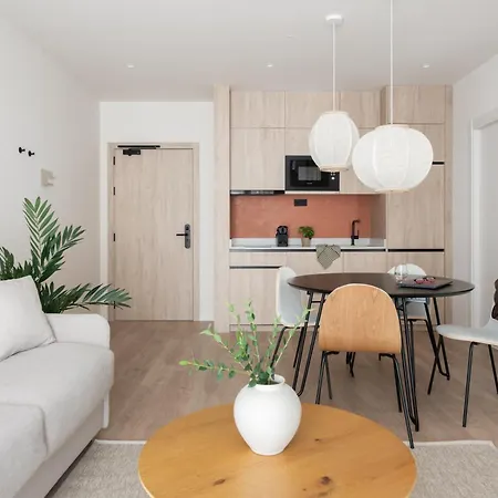 Libere Plaza Nueva Apartment *