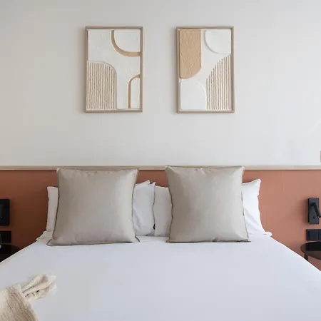 Libere Plaza Nueva Apartment